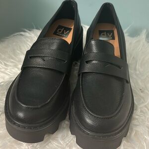 🌻Dolce Vita Chunky Loafer🌻